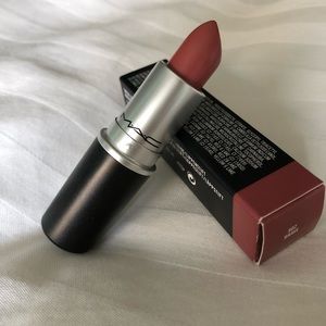 NIB MAC Satin Lipstick - Brave 💄